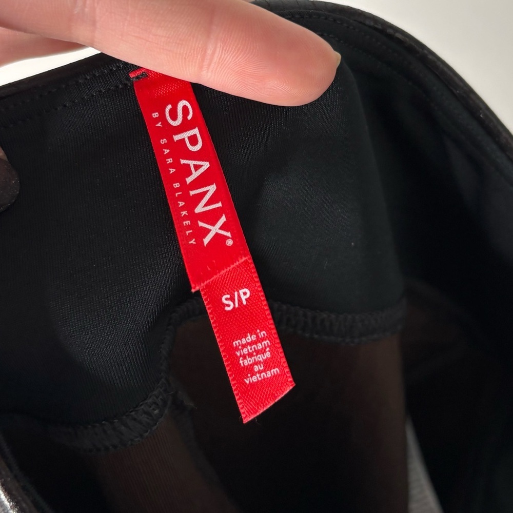 SPANX Faux-Leather Skinny Leggings in Black - Picture 5 of 5
